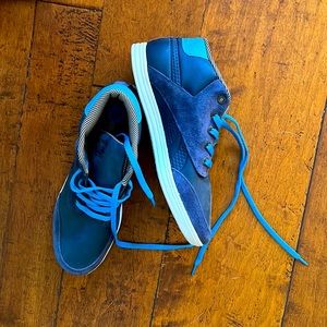 MENS size 10 Reebok trainers